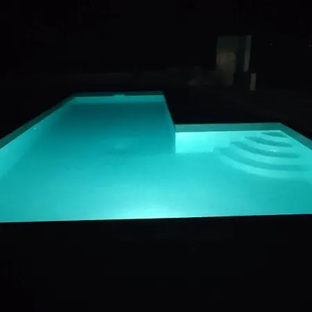 Casa Fornalha Villa Laranjeiro (Faro)
